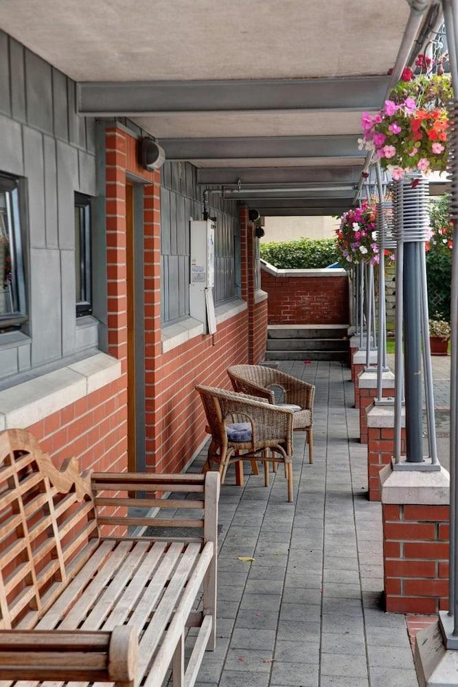 Country Glen Lodge Крайстчърч Екстериор снимка